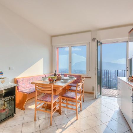Lake View Dom-Us Apartment - Happy Rentals Рива-дель-Гарда Экстерьер фото