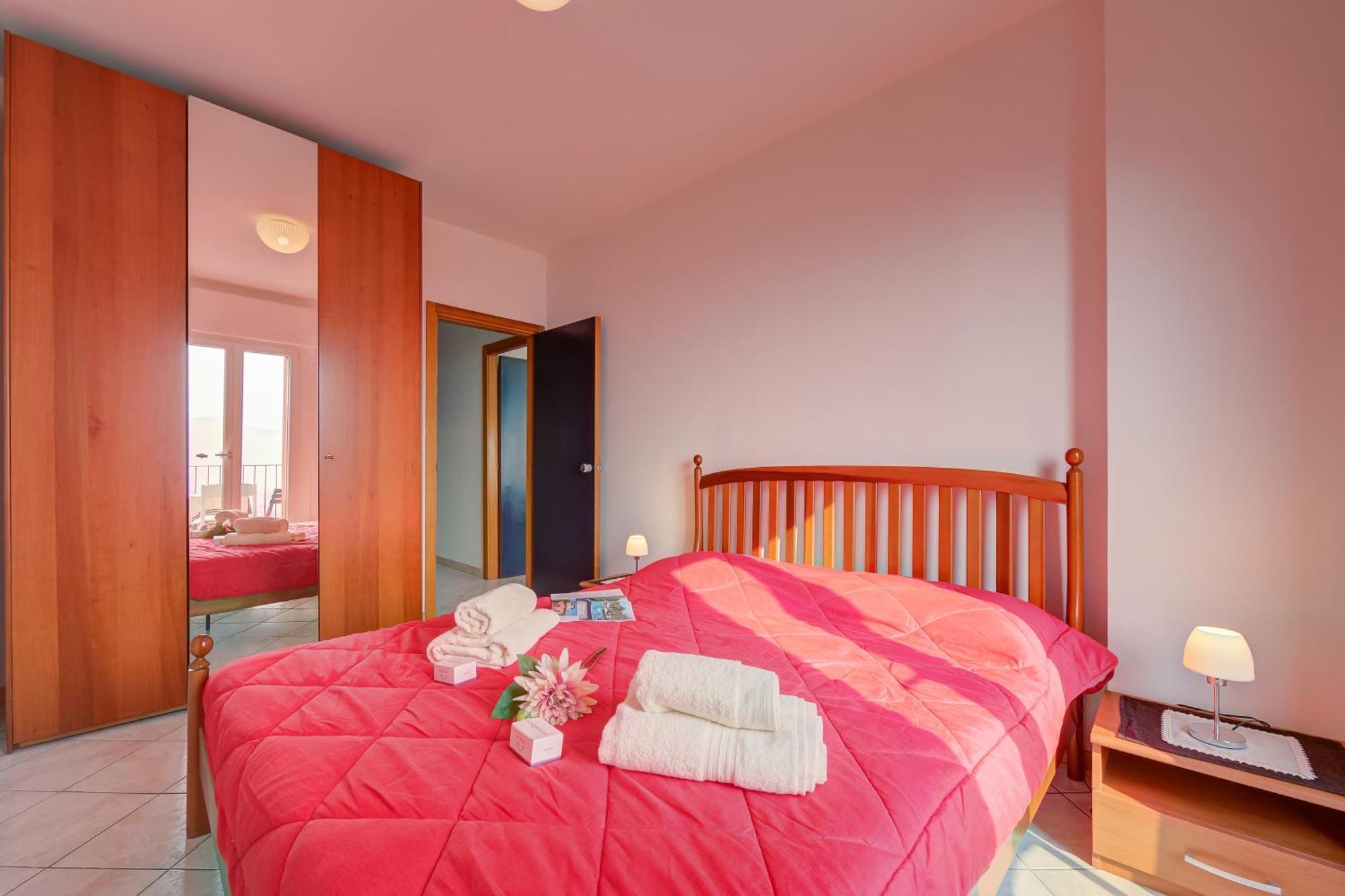 Lake View Dom-Us Apartment - Happy Rentals Рива-дель-Гарда Экстерьер фото