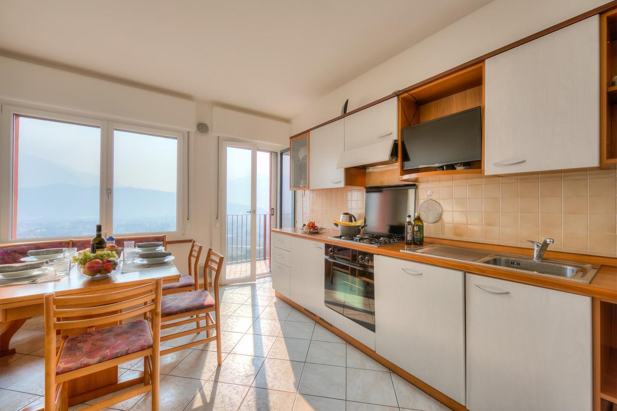 Lake View Dom-Us Apartment - Happy Rentals Рива-дель-Гарда Экстерьер фото